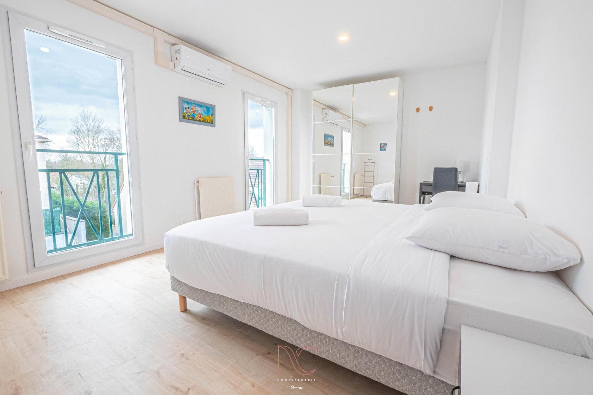 *Disneyland-Paris* 9 Pers, 2 Parkings, Wifi, Ac Montevrain Bagian luar foto